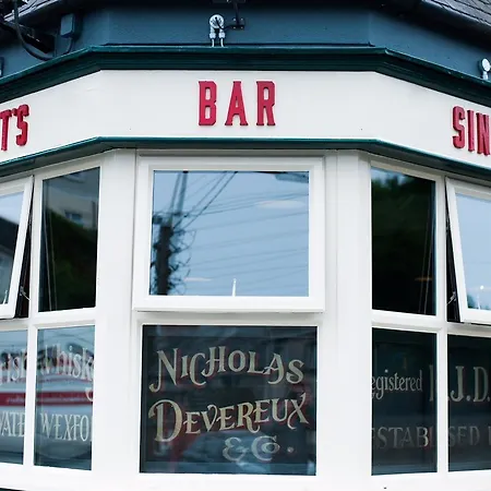 Sinnotts Bar Affittacamere